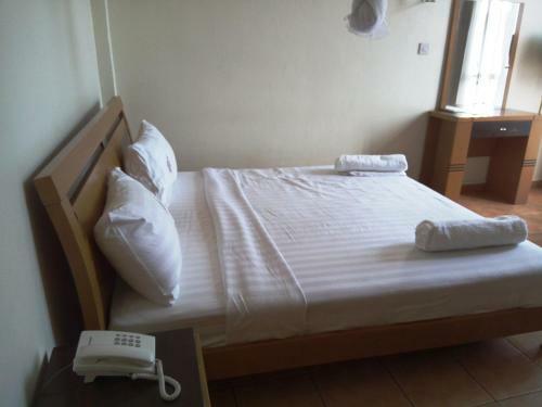 Aponye Hotel
