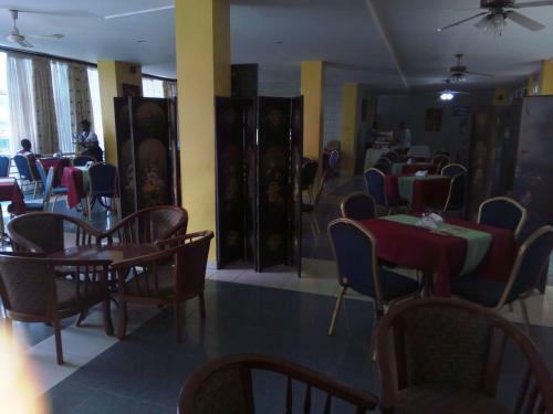 Aponye Hotel