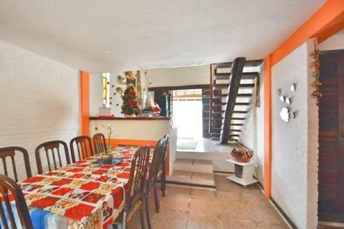 Casa Amarela Praia Das Palmeiras