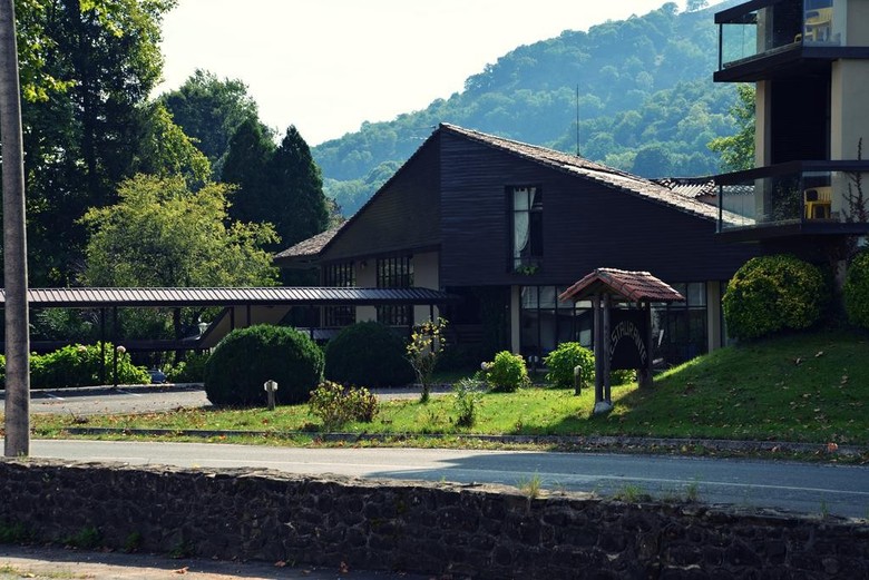 Hotel Bazt�n