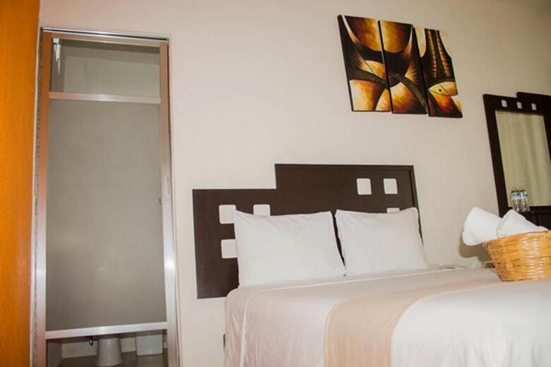 Rosvel Hotel