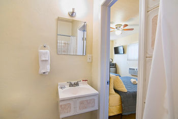 Ramona Motel