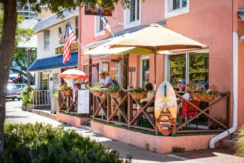 Hostal Village House Siesta Key
