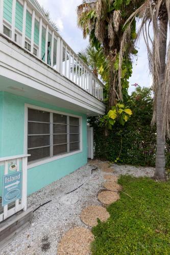 Hostal Village House Siesta Key