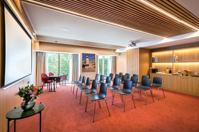 Hotel Barcelo Torre De Madrid