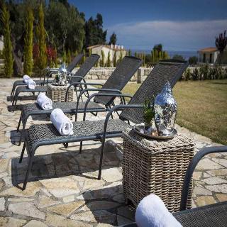 Nefeli Luxury Villas