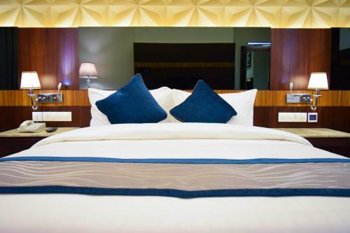 Rg Royal Hotel
