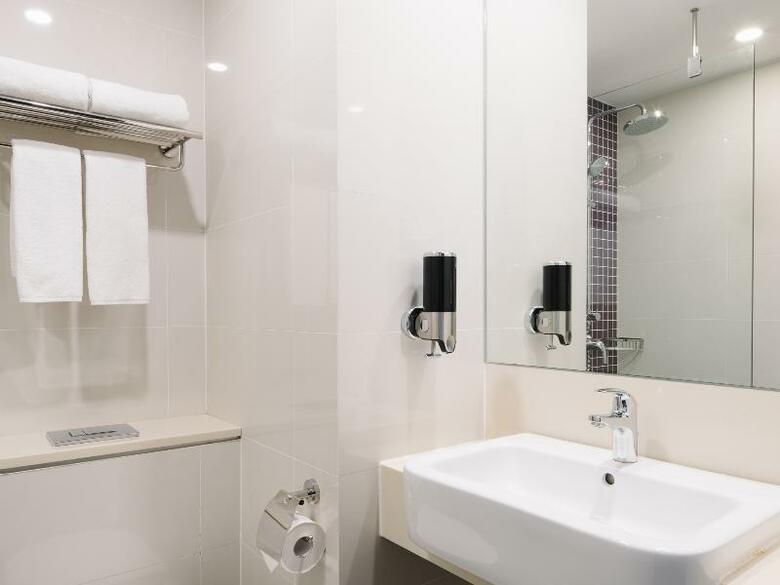 Hotel Traveltine Downtown Singapore, Trademark Collection