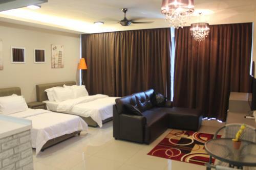 Setia Alam Trefoil