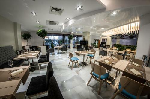Hotel Premier Fort Cuisine - Full Board
