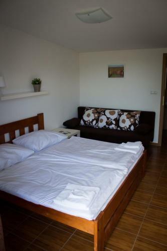 Hostal Vina?sk� Penzion P?edn� Hora