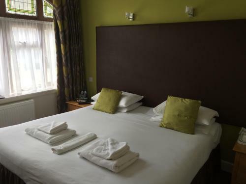Crown Hotel