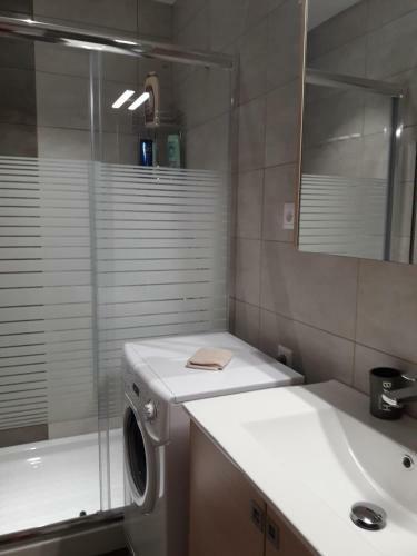 Hostal Plakoures Home