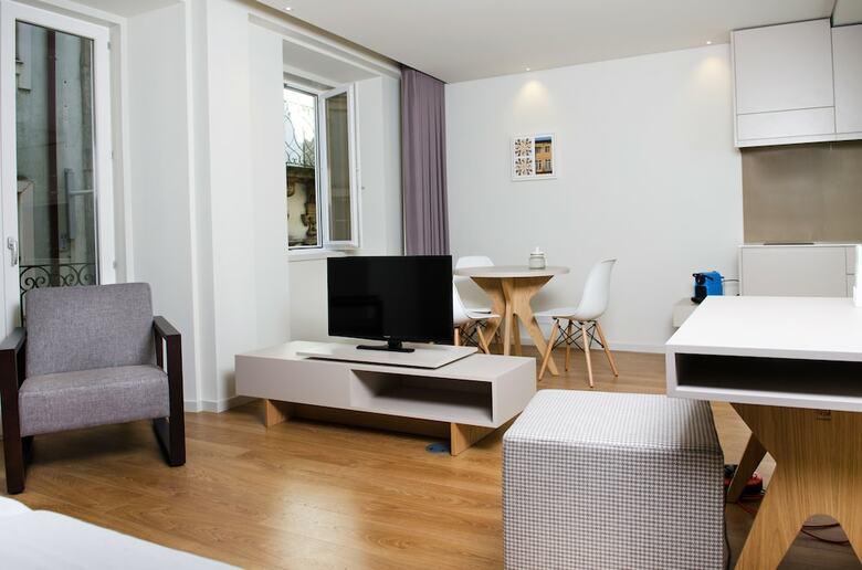 Hostal Suites - Se Inn