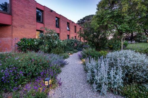 Eden Park Hotel
