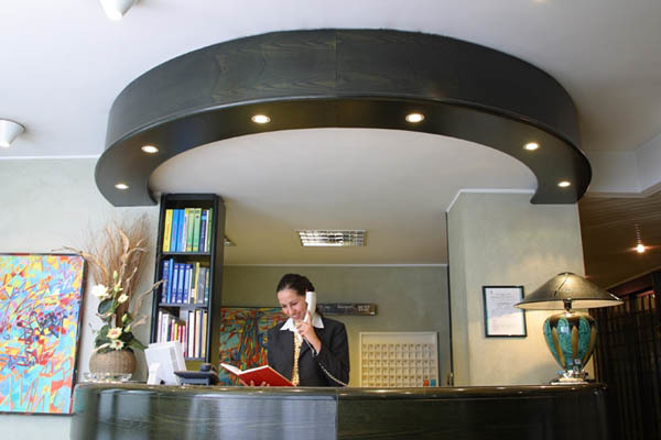 Hotel Pacific Airport
