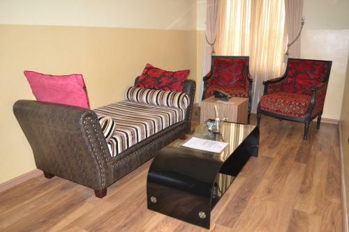 Hotel H210