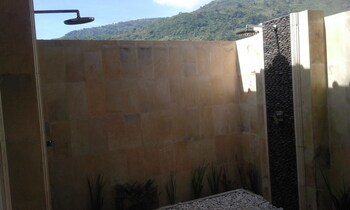 Hotel Nalini Resort