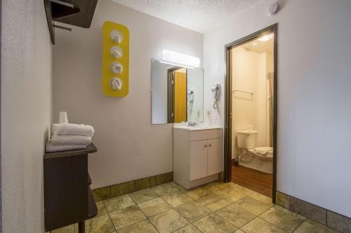 Hotel Motel 6 Ashland