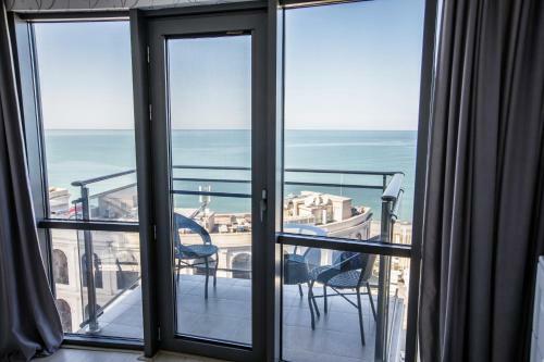 Tina's Apartment With Panoramic Sea View