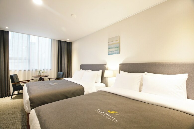Gnb Hotel