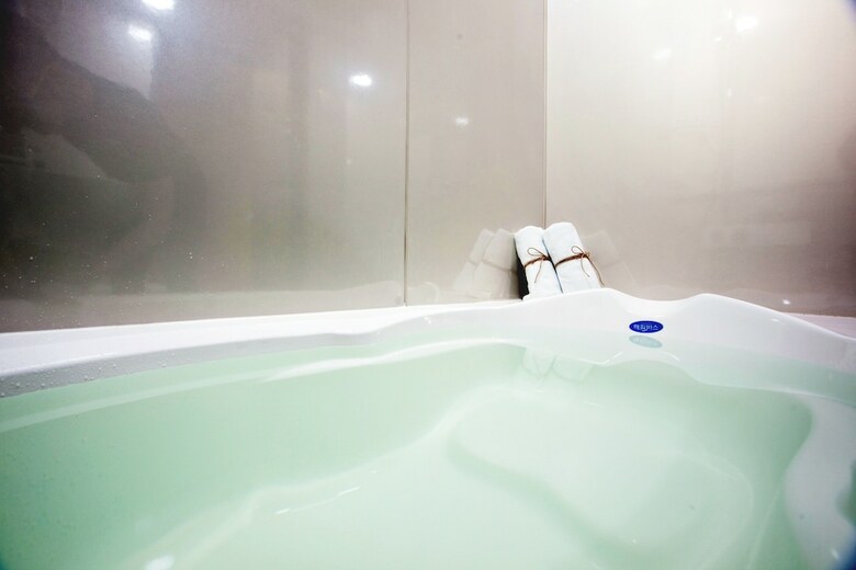 Gnb Hotel