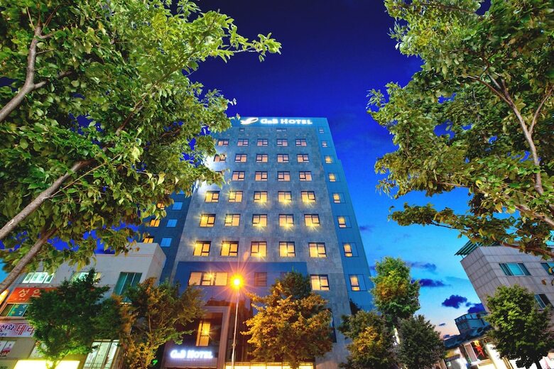 Gnb Hotel