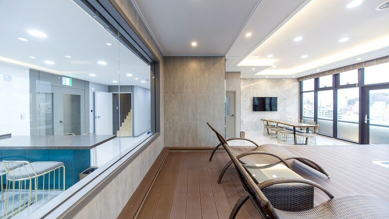 Gnb Hotel