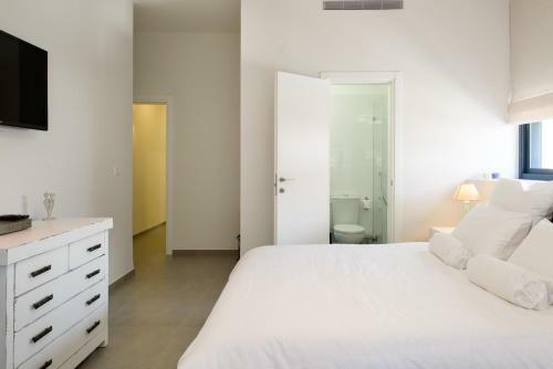 Sunny New Apartments