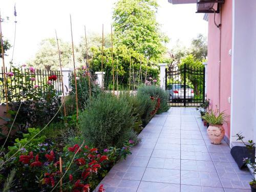 Paraskevi Apartments