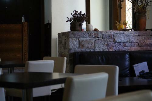 Aposperides Hotel