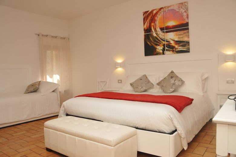 Hostal Atlantis Inn Castelgandolfo