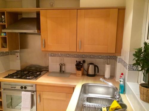 Quarters - Harcourt House Apartment
