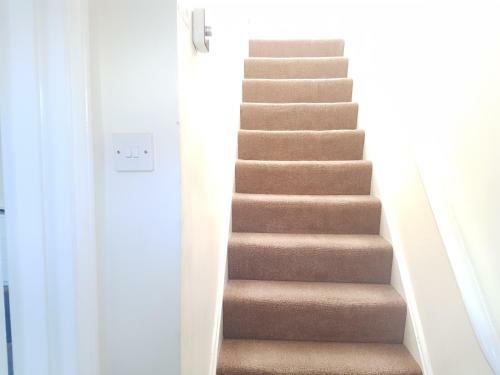 Apartamento Alder Road Serviced Accommodation