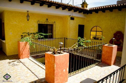 Albergue Maison Bougainvillea
