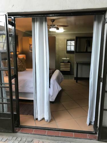 Hostal Aerotropolis Guest Lodge