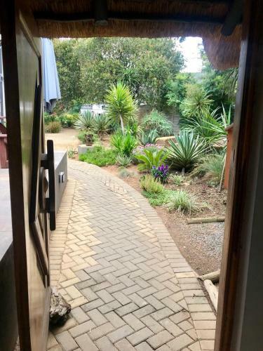 Hostal Aerotropolis Guest Lodge