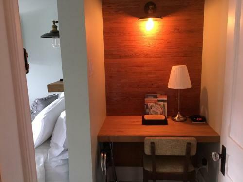 Eco G�te La Maison Collins B&B