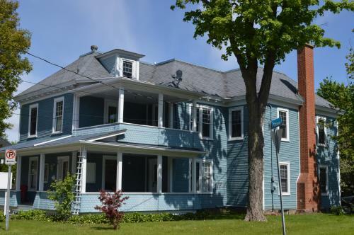 Eco G�te La Maison Collins B&B