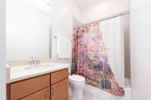 Three-bedroom Apartments Lincoln Park