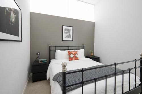 Three-bedroom Apartments Lincoln Park