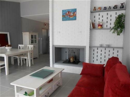 Rental Villa A 200 M Plage Des Bussoleries