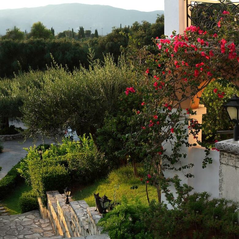 Hotel Nefeli