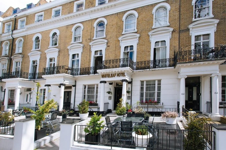 Whiteleaf Hotel