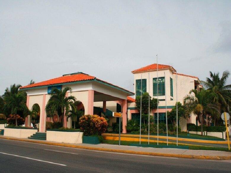 Hotel Los Delfines