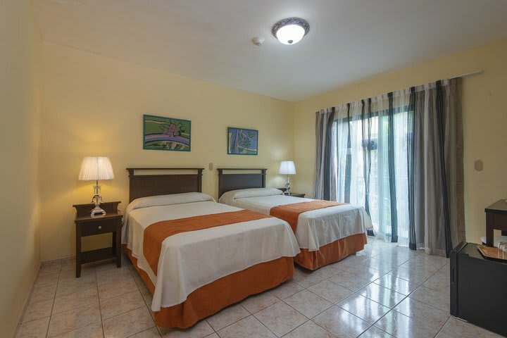 Hotel Los Delfines