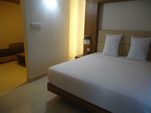 Neeshorgo Hotel & Resort