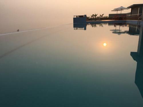 Neeshorgo Hotel & Resort