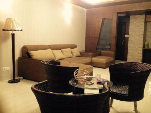 Neeshorgo Hotel & Resort
