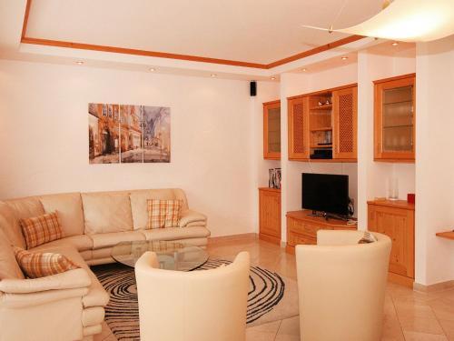 Villa Shiraz